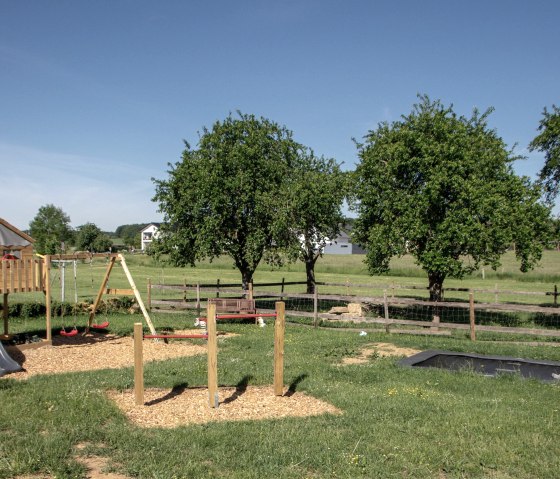 Spielplatz ein Paradies für Kinder, © Julia Bartz