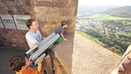 Blick von der Burg Nideggen ins Rurtal, © Rureifel-Tourismus e.V. | Roman Hövel