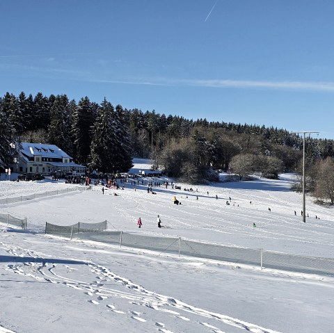 Rodeln an der Hohe Acht, © TI Hocheifel Nuerburgring,M.Witt