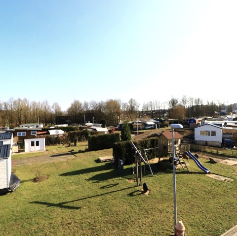 Der Campingplatz mit seinen Häusern, © Campingplatz Jungferweiher