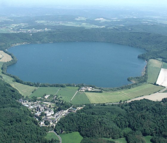 Luftbild Laacher See, © Walter Müller