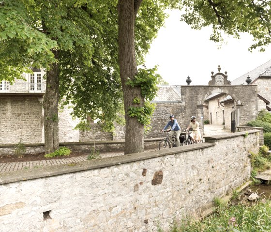 Burg Raeren mit Töpfereimuseum, © vennbahn.eu