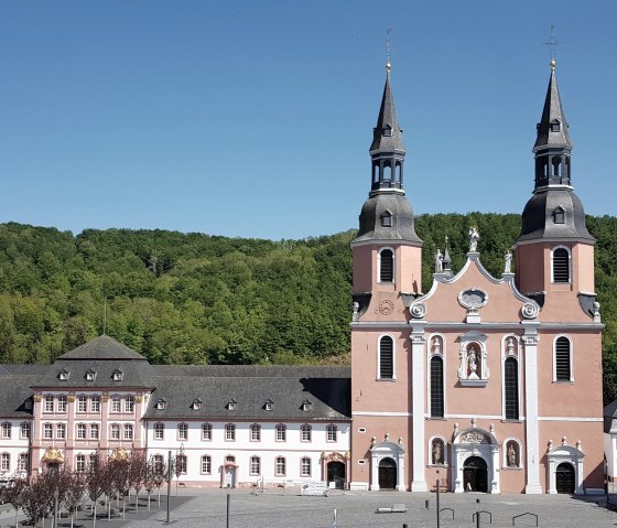 Basilika und Hahnplatz Prüm, © Tourist-Information Prüm, Sebastian Wiesen