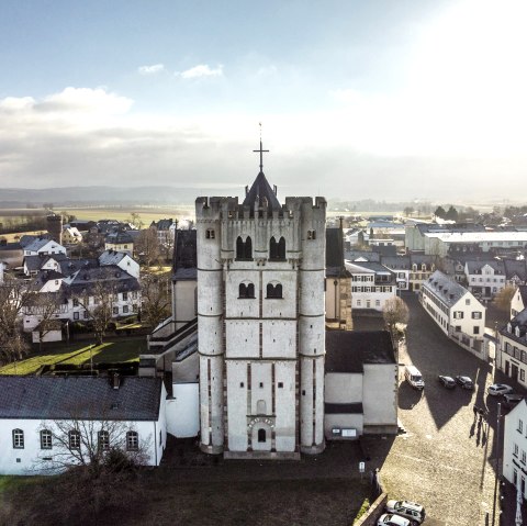 Stiftskirche St. Martin und St. Severus, © Eifel Tourismus GmbH, D. Ketz