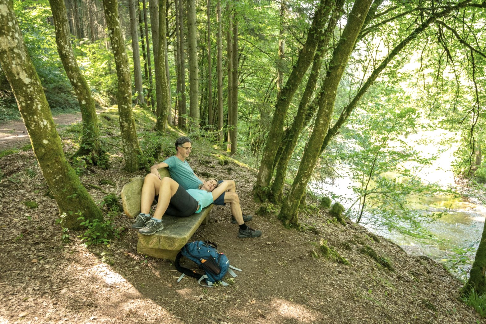 Wanderpause in den kühlen Wäldern der Eifel, © Eifel Tourismus GmbH, Dominik Ketz