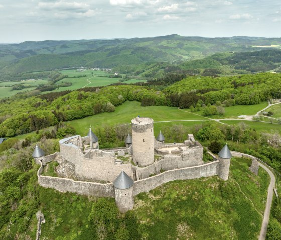 Blick auf die Burgruine Nürburg, © Eifel Tourismus, D. Ketz