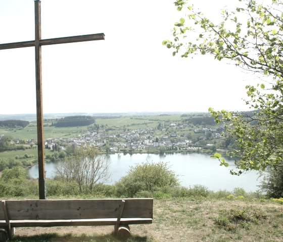 Gipfelkreuz am Maar, © GesundLand Vulkaneifel GmbH