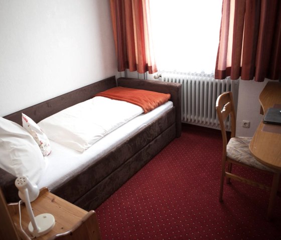 Einzelzimmer standard, © Hotel-Rest. Schoos