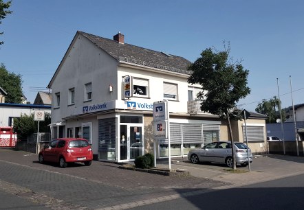 Volksbank Ettringen, © Foto: Svenja Schulze-Entrup, Quelle: Touristik-Büro Vordereifel