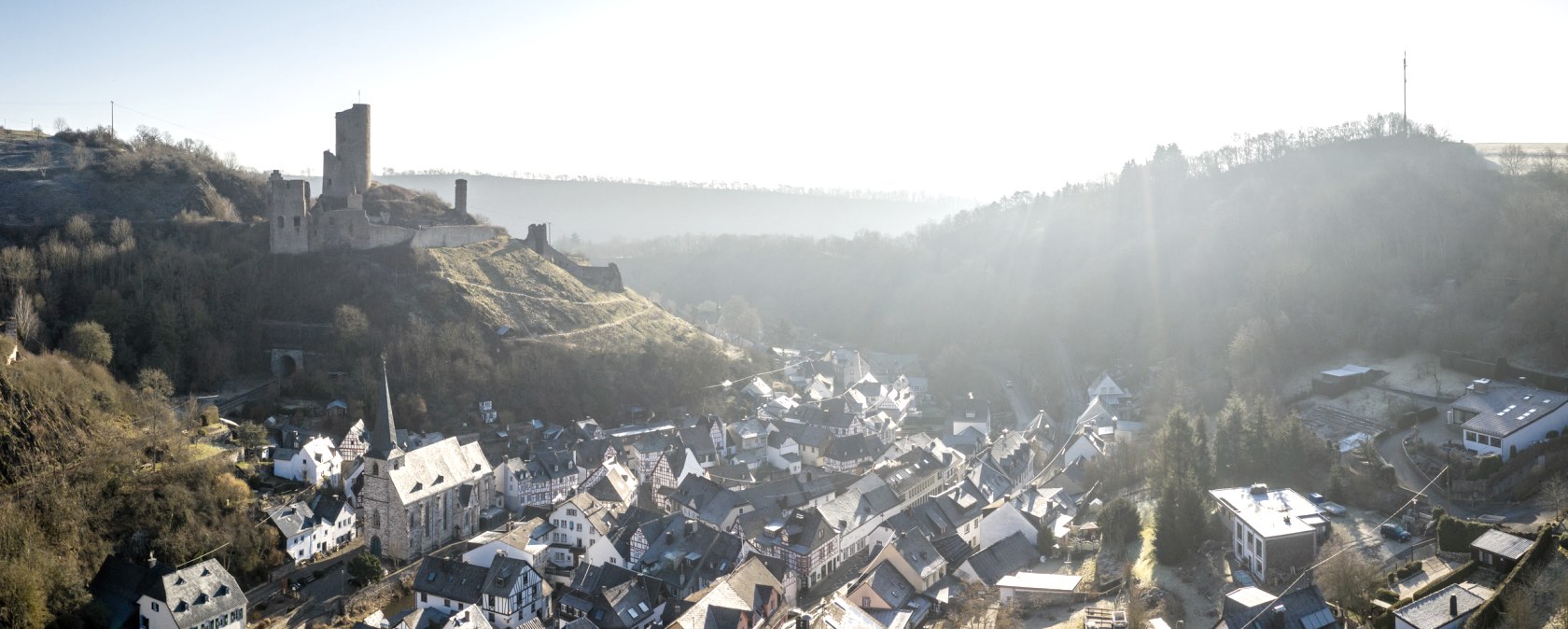 Monreal mit Burgen am Traumpfad Monrealer Ritterschlag, © Eifel Tourismus GmbH, D. Ketz