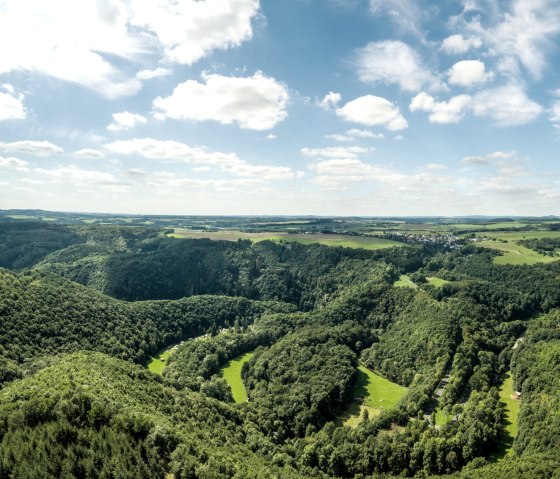 Ausblick auf verschlungene Pfade am Maare und Thermen Pfad, © Eifel Tourismus GmbH, D. Ketz