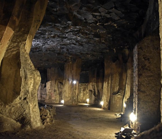lava cellars, 32m below surface of Mendig, © A.Rüber/HotelHANSAMendig