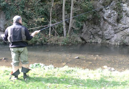 Fliegenfischen an der Lieser, © Willi Schmitt