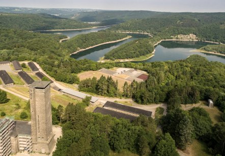 Blick auf Vogelsang und Urftsee, © Eifel Tourismus GmbH, Dominik Ketz