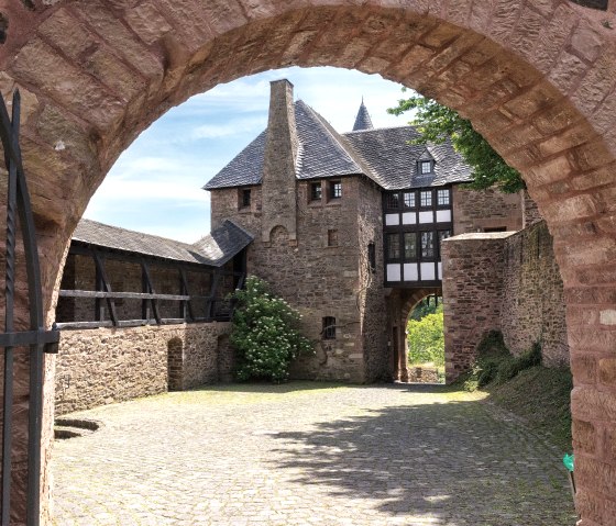 Burg Hengebach, © Rureifel-Tourismus eV - Karl-Georg Müller