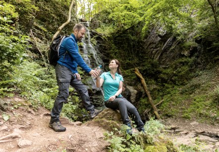 Wandern auf der HeimatSpur Wasserfall Erlebnisroute, am Klidinger Wasserfall, © Eifel Tourismus GmbH, AR-shapefruitAG