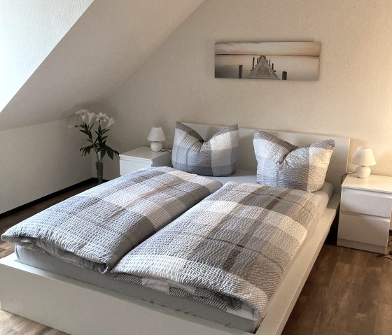 Schlafzimmer 2OG