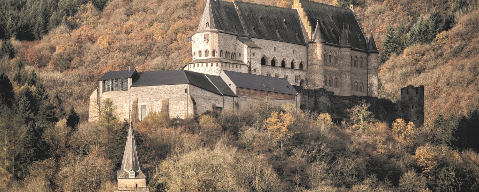 schloss-vianden-2-jengel_2, © Jengel