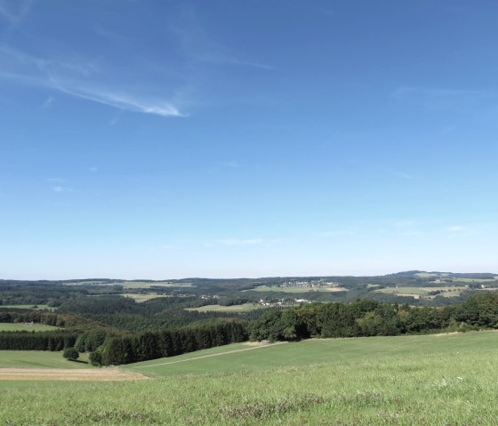 Fernsicht v.d. Kottenborner Kapelle, © TI Hocheifel-Nürburgring,VG Adenau