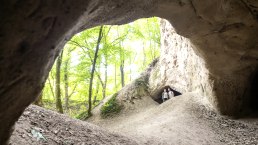 Trasshöhlen erkunden, © Eifel Tourismus GmbH/Dominik Ketz