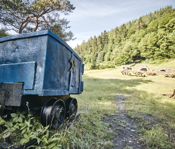 Schieferlore im Kaulenbachtal, © Schieferland Kaisersesch, Marco Rothbrust