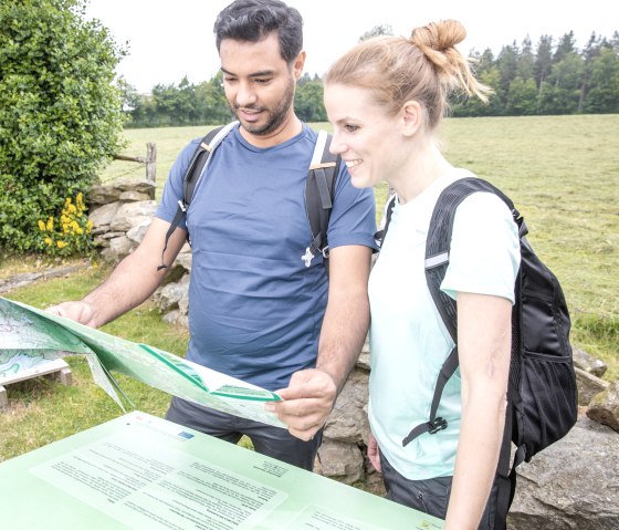 Eifel-Blick Steling, © Eifel Tourismus GmbH, AR-shapefruit AG