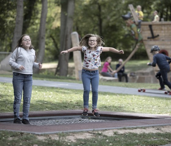 Trampoline, © Ralph Sondermann