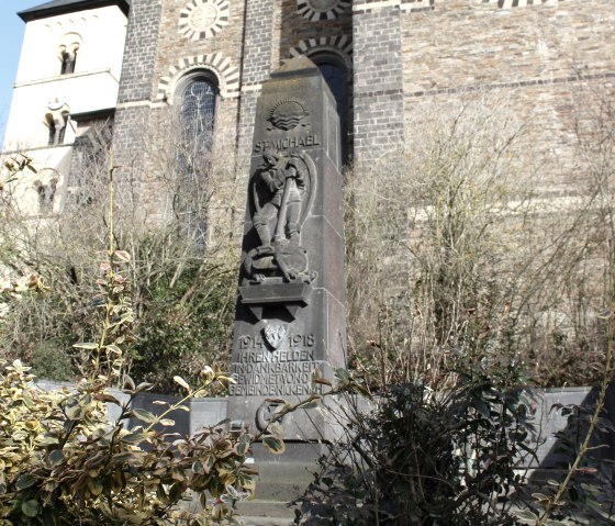 St. Arnulf- Kriegsdenkmal, © VG Pellenz/Chagas da Silva