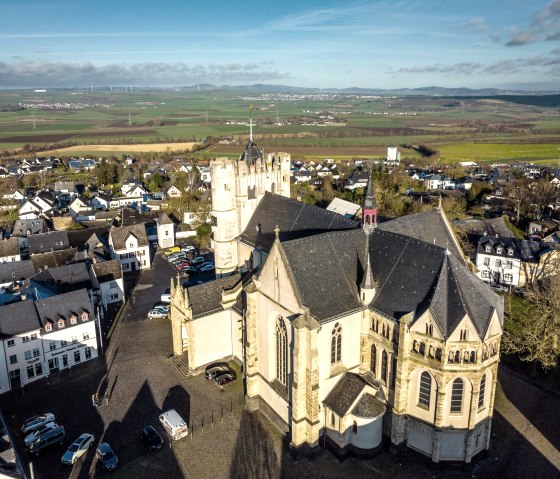 Blick auf Münstermaifeld und das Maifeld, © Eifel Tourismus GmbH, D. Ketz