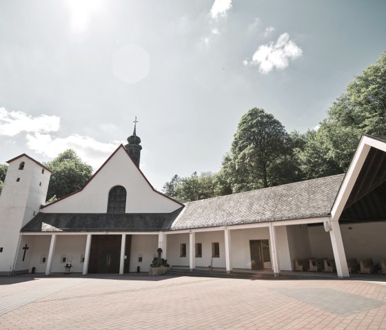 Blick in den Innenhof von Maria Martental, © Schieferland Kaisersesch, Marco Rothbrust