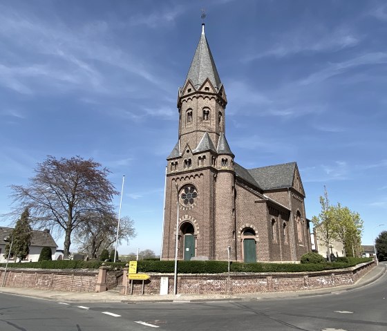 Floisdorf Kirche