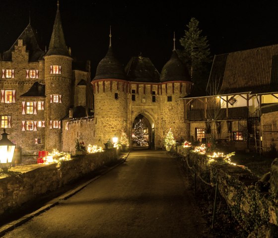 Burgweihnacht Burg Satzey, © Mike Goehre