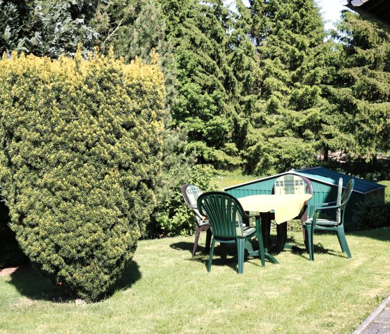 Garten mit Sitzgruppe, © Helmut Hell