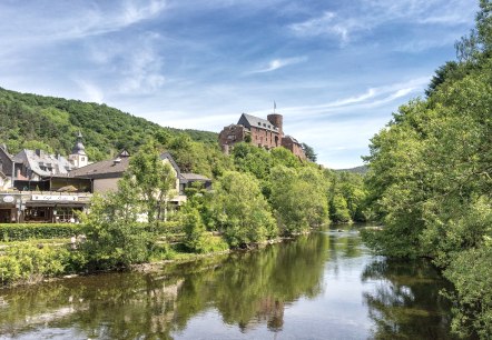 heimbach-burg-hengebach-c-rureifel-tourismus-ev-karl-georg-mueller