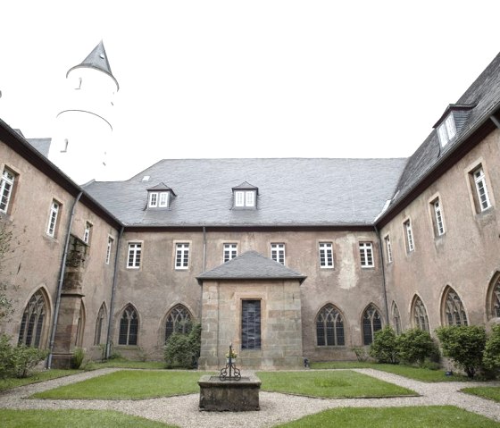 Kloster Steinfeld Kreuzgang Innenhof, © Nordeifel Tourismus GmbH