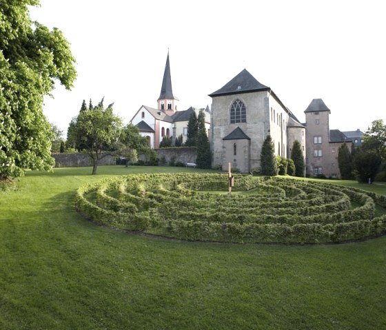 KlosterSteinfeld Labyrinth, © Nordeifel Tourismus GmbH & Gästehaus Kloster Steinfeld