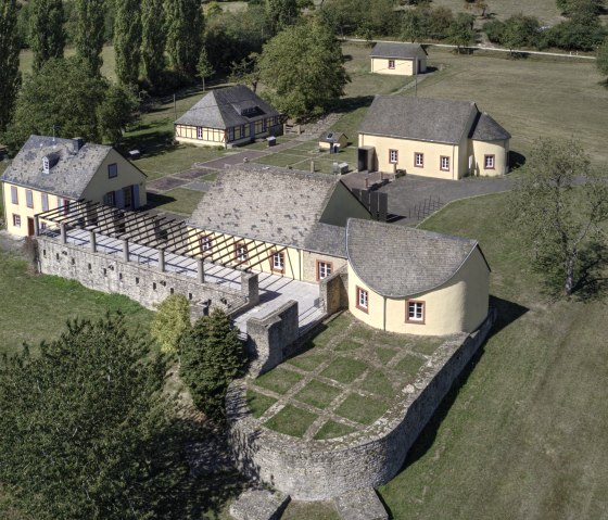 Relikte der römischen Villa Otrang in Fließem, © Zühmer