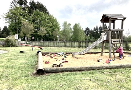 idyllischer Spielplatz in Mohrweiler, © TI Bitburger Land