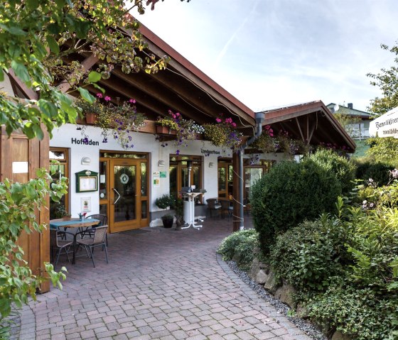 Eingang Restaurant und Hofladen, © J. Janshen