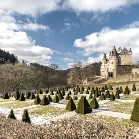 Schloss Bürresheim mit Garten, © Eifel Tourismus GmbH, D. Ketz