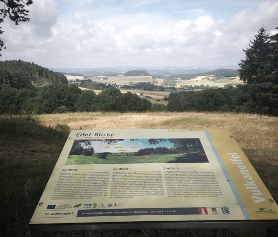 Eifelblick vom Ernstberg, © GesundLand Vulkaneifel GmbH