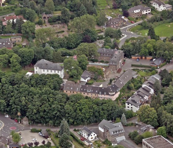 Luftbild Schloss Burgbrohl, © Walter Müller