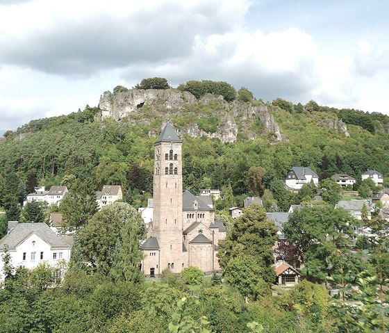 Erlöserkirche mit Munterley, © Touristik GmbH Gerolsteiner Land