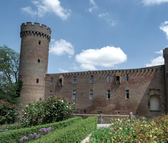 Eifelspur Römer Ritter Rüben, Landesburg Zülpich, © Nordeifel Tourismus GmbH