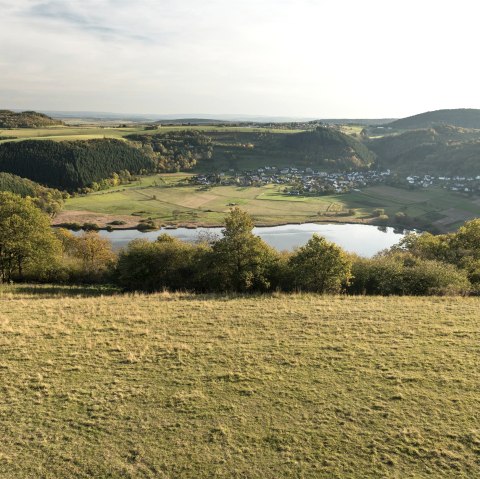 Blick ins Meerfelder Maar, © Eifel Tourismus GmbH