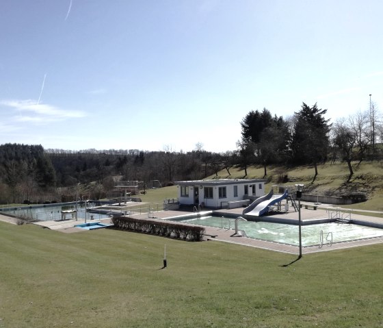 Das Freibad im Frühjahr, © Foto & Quelle: Gesundland Vulkaneifel GmbH