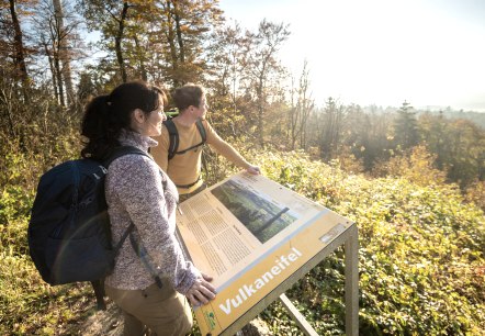 Aussicht vom Hochkelberg genießen, © Eifel Tourismus GmbH, D. Ketz