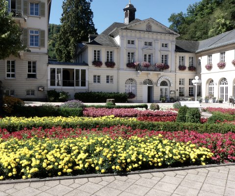 Bad Bertrich mit dem Kurkarten und dem Kurfürstlichen Schlössschen