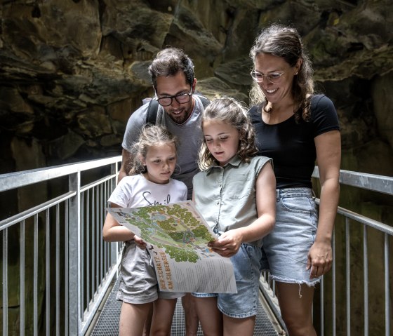 Familienabenteuer auf dem Fledermausweg, © Eifel Tourismus GmbH, Dominik Ketz