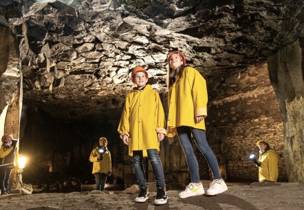 Führung im Lavakeller Mendig, © Eifel Tourismus GmbH, D. Ketz